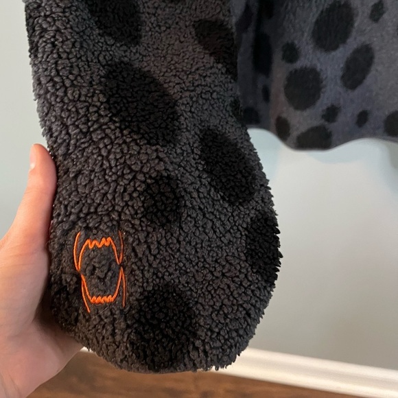 Puma Hoops X CHEETOS Sherpa Sweater - Picture 12 of 16